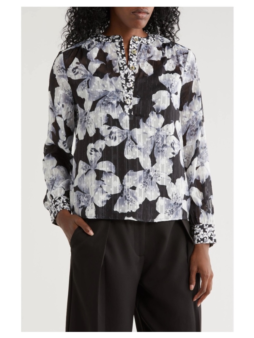 Nicole Miller nwt size medium Black and White Floral Hibiscus Long Sleeve Top